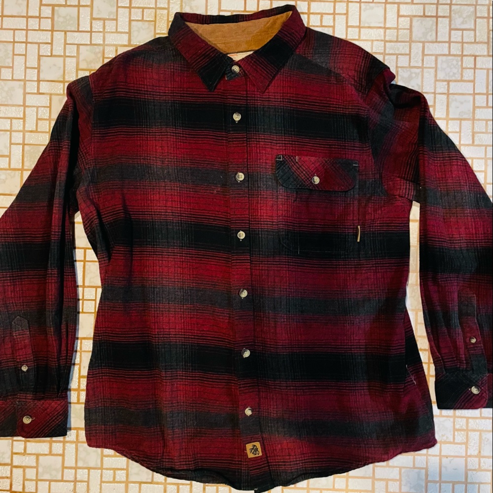 Mens Legendary Whitetail Flannel Size L perfect condition